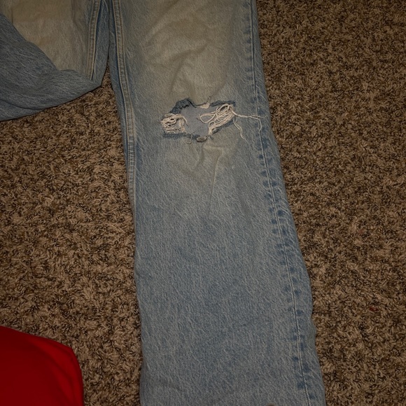 zara high rise light wash jeans size 2 with two rips on both knees bootcut - Picture 4 of 4